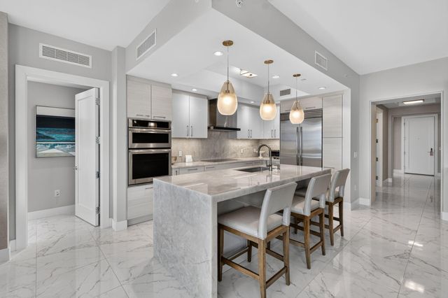 1 Water Club Way 1904, North Palm Beach, FL 33408