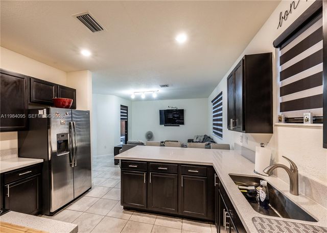 141 NE 24th Ave, Homestead, FL 33033