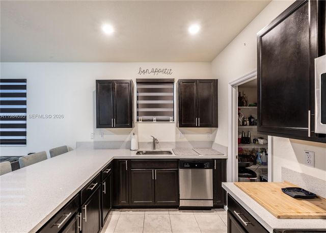 141 NE 24th Ave, Homestead, FL 33033