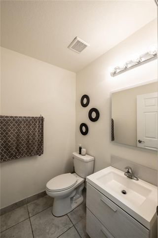 141 NE 24th Ave, Homestead, FL 33033