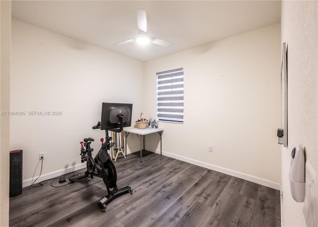 141 NE 24th Ave, Homestead, FL 33033