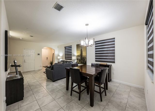 141 NE 24th Ave, Homestead, FL 33033