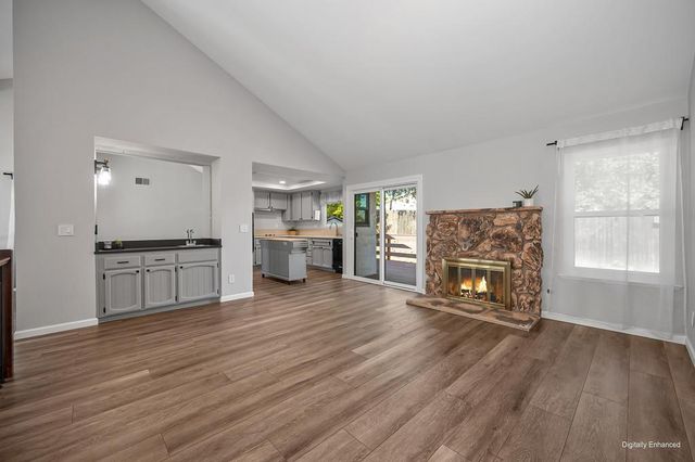 1833 Woodacre Way, Roseville, CA 95661