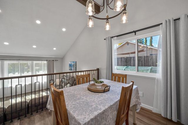 1833 Woodacre Way, Roseville, CA 95661