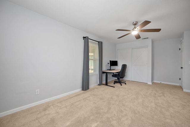 1833 Woodacre Way, Roseville, CA 95661