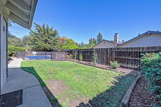 1833 Woodacre Way, Roseville, CA 95661