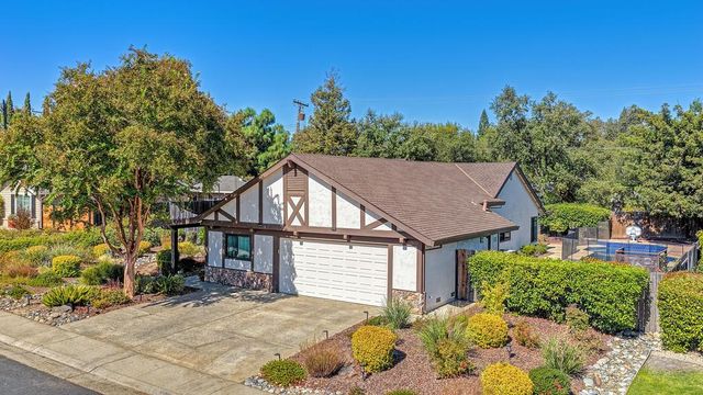 1833 Woodacre Way, Roseville, CA 95661