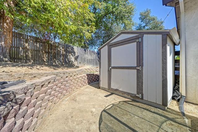 1833 Woodacre Way, Roseville, CA 95661