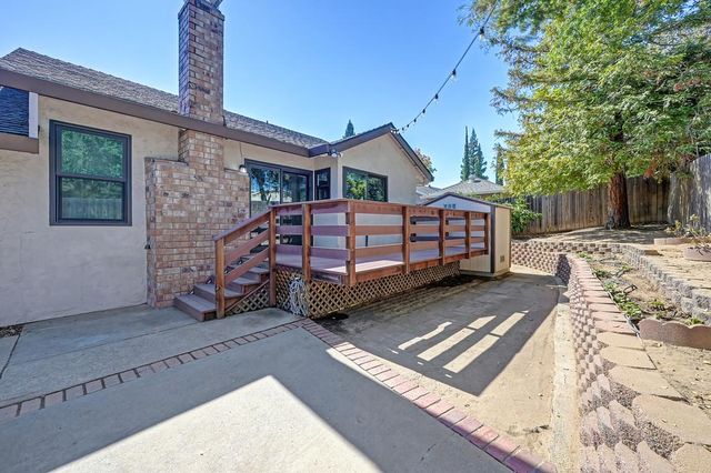 1833 Woodacre Way, Roseville, CA 95661