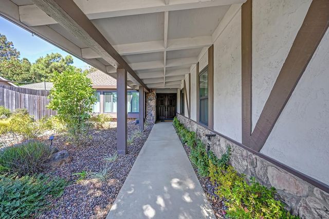 1833 Woodacre Way, Roseville, CA 95661