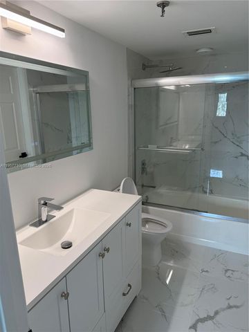 7290 Kinghurst Dr 306, Delray Beach, FL 33446