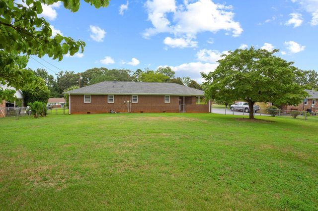 114 Woodbine Terrace, Spartanburg, SC 29301