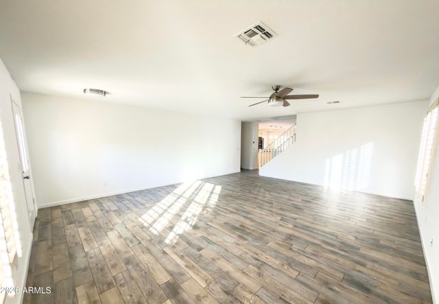 5761 W LARKSPUR Drive, Glendale, AZ 85304