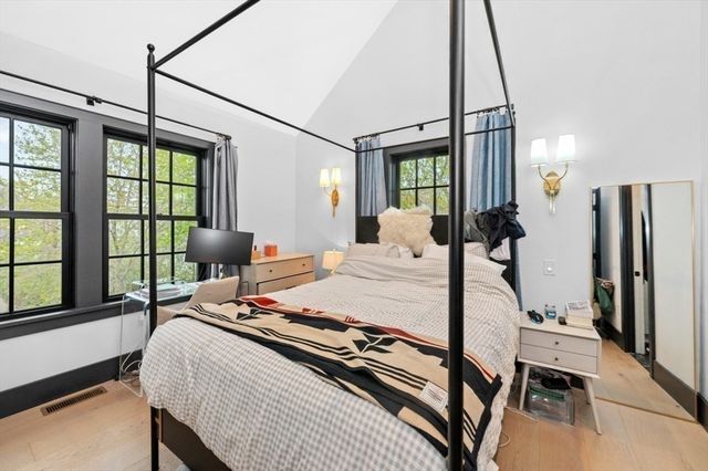 208 Windsor Street, Cambridge, MA 02139