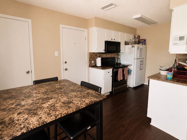 1614 Lee Street, Kaufman, TX 75142