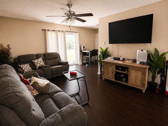 1614 Lee Street, Kaufman, TX 75142