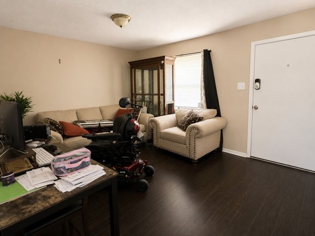 1614 Lee Street, Kaufman, TX 75142