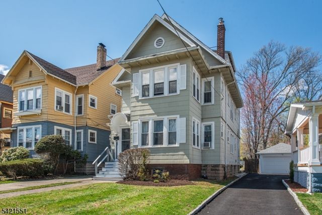 32 Irving St, Montclair Twp., NJ 07042