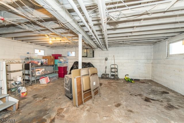 32 Irving St, Montclair Twp., NJ 07042