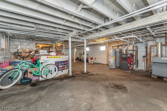 32 Irving St, Montclair Twp., NJ 07042