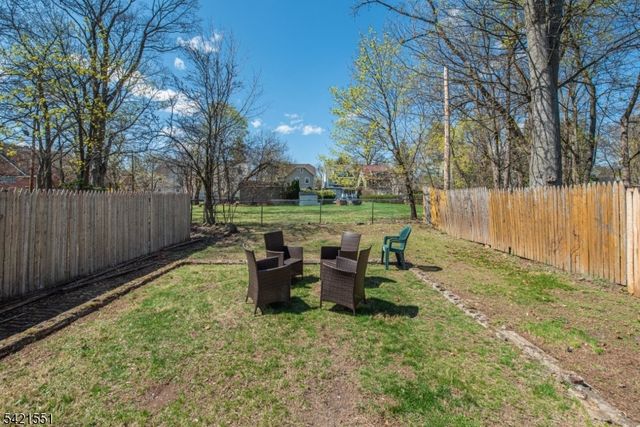 32 Irving St, Montclair Twp., NJ 07042