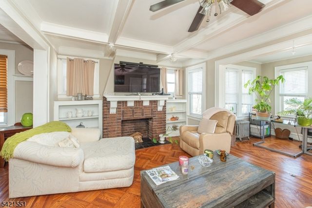 32 Irving St, Montclair Twp., NJ 07042