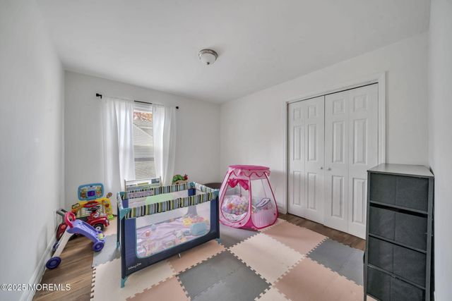 24 Maplewood Avenue, Keansburg, NJ 07734