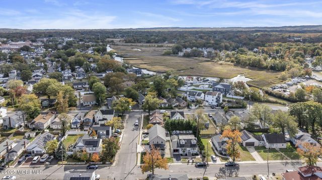 24 Maplewood Avenue, Keansburg, NJ 07734