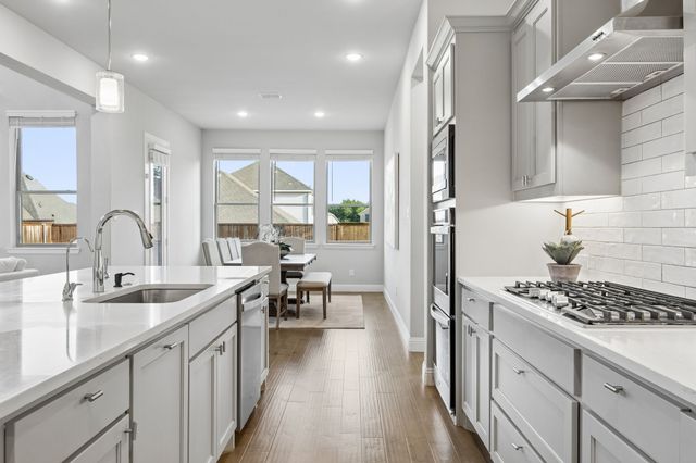9667 Summit Hills Drive, Frisco, TX 75035