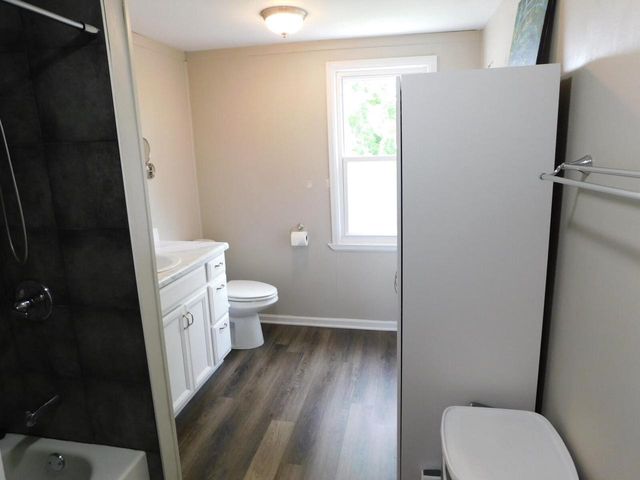 1816 S 77th STREET, West Allis, WI 53214