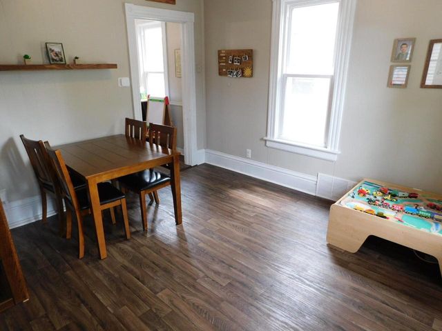 1816 S 77th STREET, West Allis, WI 53214