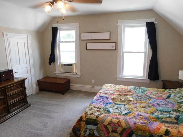 1816 S 77th STREET, West Allis, WI 53214