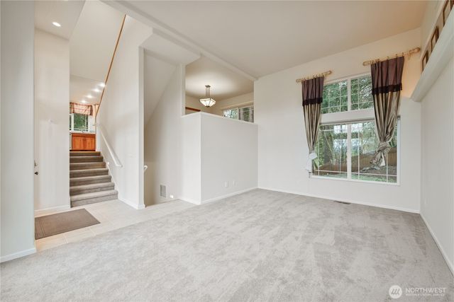 245 W St James Place, Longview, WA 98632