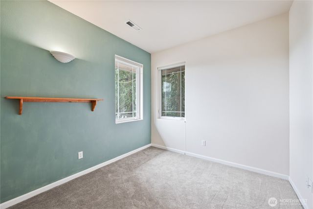 245 W St James Place, Longview, WA 98632