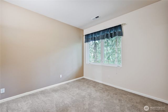 245 W St James Place, Longview, WA 98632