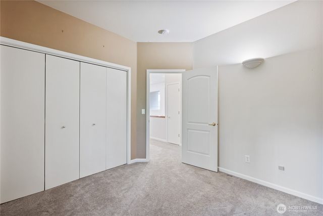 245 W St James Place, Longview, WA 98632