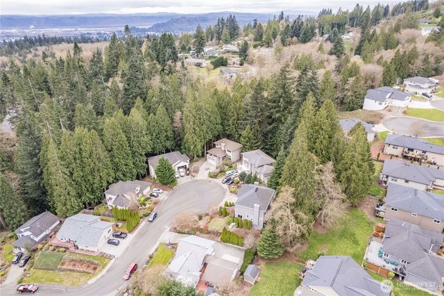 245 W St James Place, Longview, WA 98632