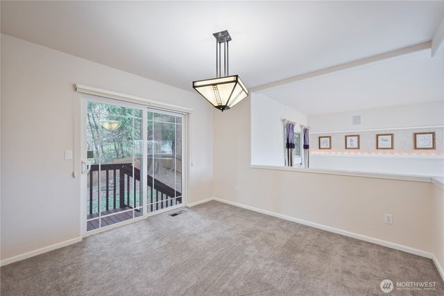 245 W St James Place, Longview, WA 98632