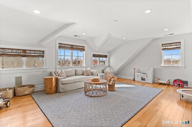 550 Penfield Road, Fairfield, CT 06824