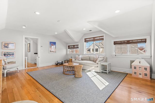 550 Penfield Road, Fairfield, CT 06824