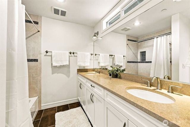 834 84th Avenue NE, Medina, WA 98039