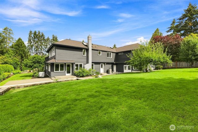 834 84th Avenue NE, Medina, WA 98039
