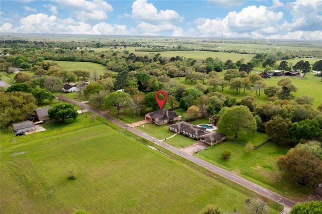 15575 Kitty Hawk Drive, Waller, TX 77484