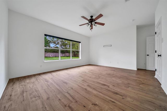 15575 Kitty Hawk Drive, Waller, TX 77484