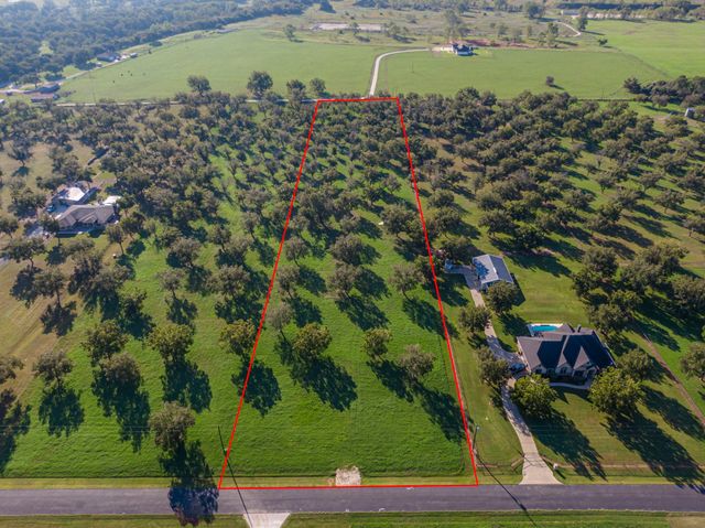 1917 Burkett Court, Cleburne, TX 76033