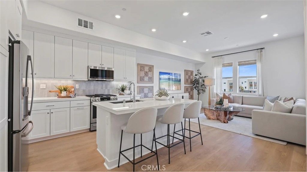 1298 Hummingbird Place, Montebello, CA 90640 — exterior