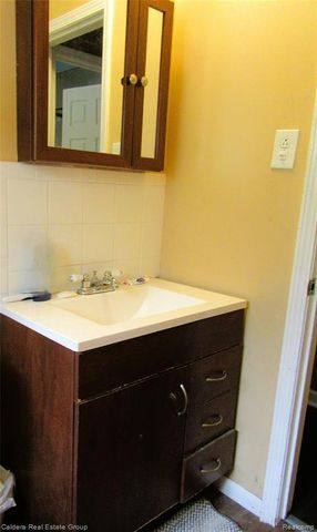 3202 Michael Avenue, Warren, MI 48091