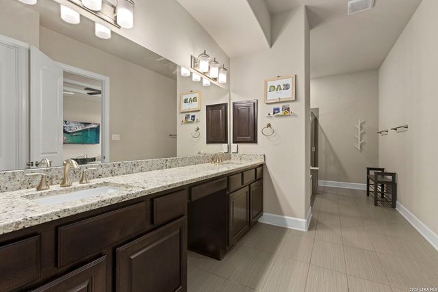 18715 CANYON VIEW PASS, Helotes, TX 78023