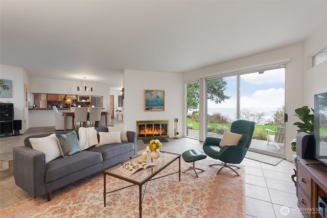 8617 Semiahmoo Drive, Blaine, WA 98230