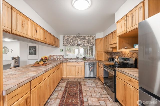 8617 Semiahmoo Drive, Blaine, WA 98230